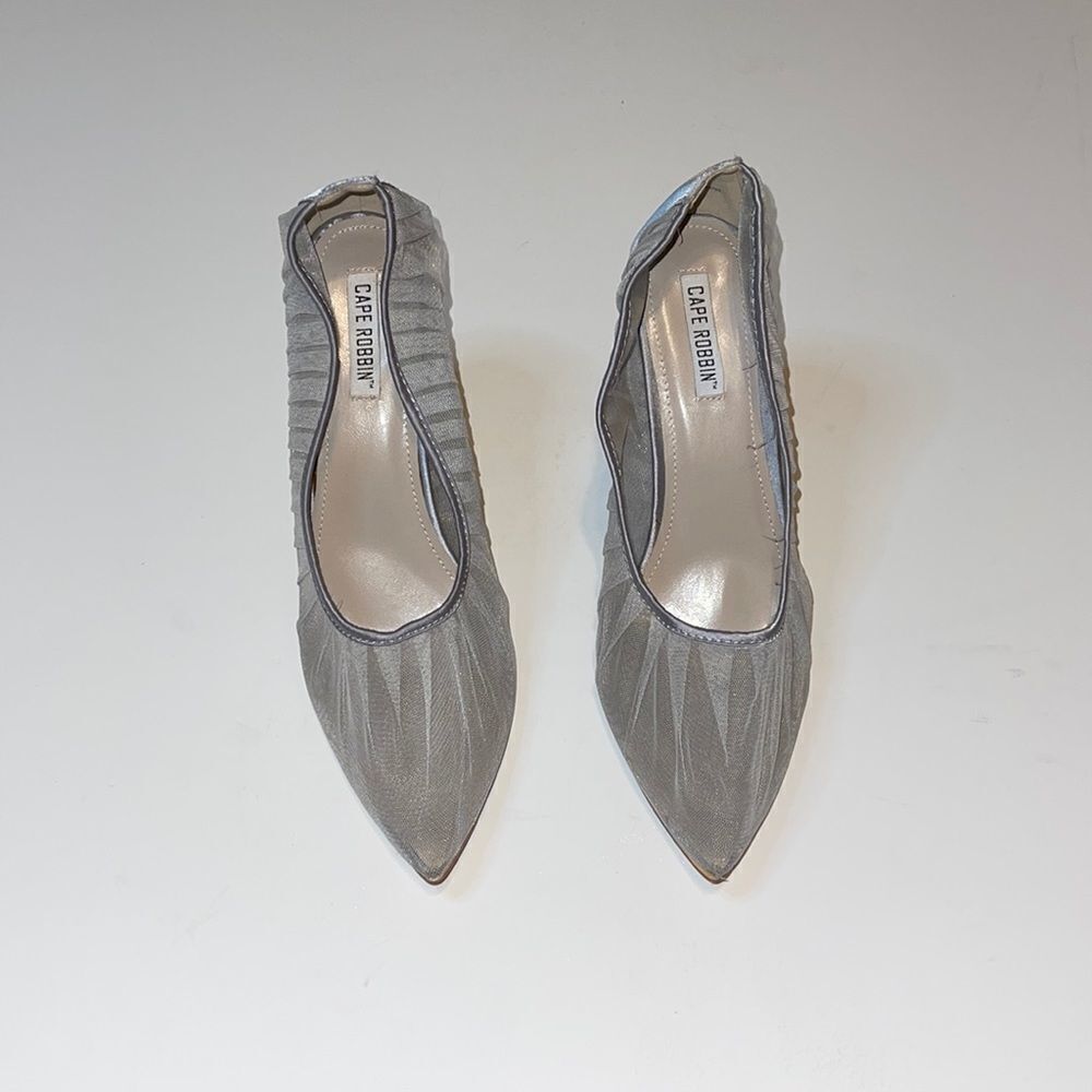 WOMENS CAPE ROBBIN SILVER HEELS SIZE 11